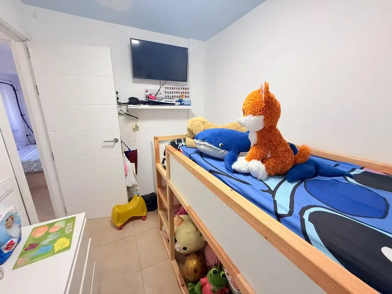 PALMACASA INMOBILIARIA sells 3-bedroom flat in Son Gotleu, located on a 4th floor without lift, in a building from 1970. — photo 11
