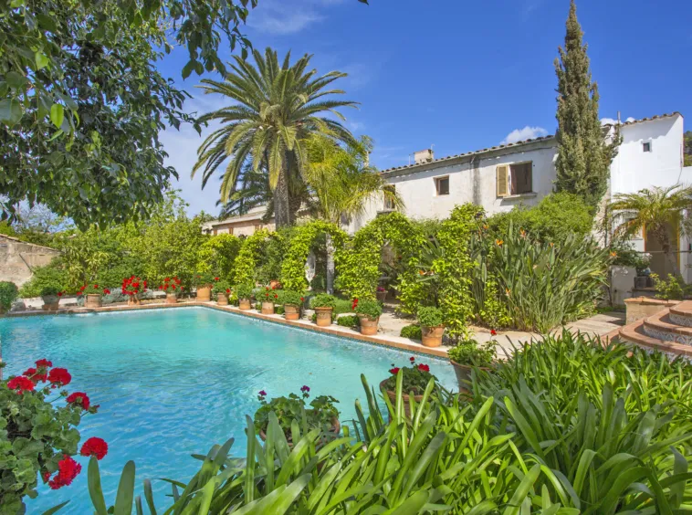 Ref.4206T – Traditional Mallorcan Village House with Great Potential in Calvià Village — photo 2