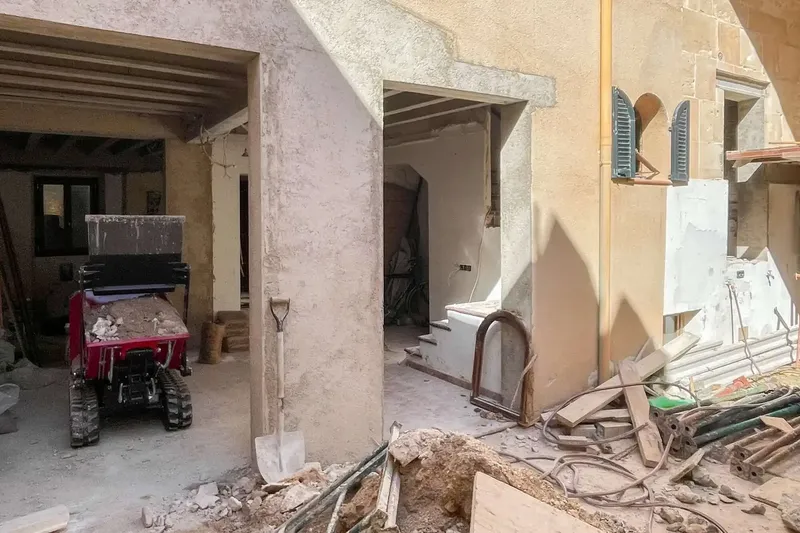 In a highly sought-after location in Artà, this historic house offers an attractive opportunity for investors looking for a project — photo 7