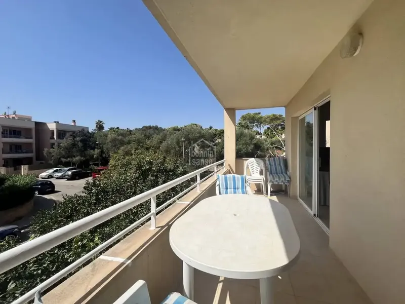 Impecable y soleado apartamento en primera planta, situado muy cerca de la playa de Cala Bona, del bonito puerto pesquero de la zona, así co — photo 3