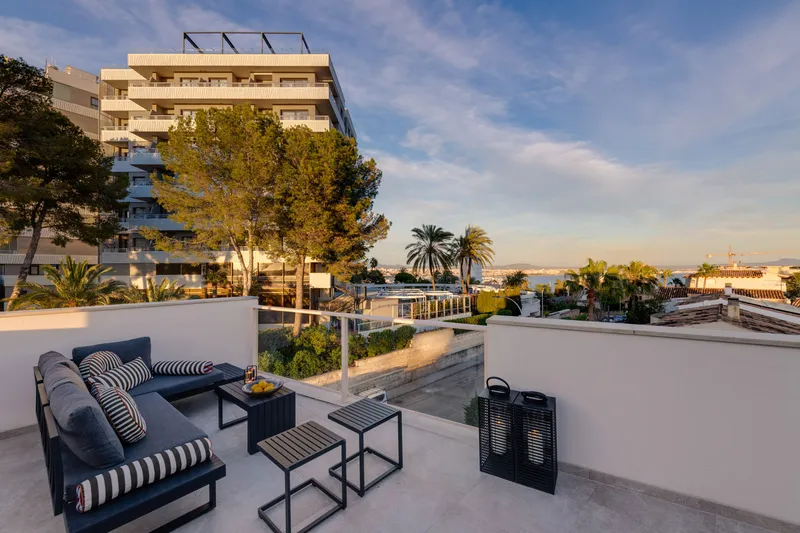 Design penthouse with private terrace and panoramic views in Bonanova — photo 7