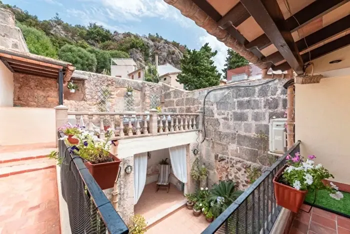 Casa en venta de 3 habitaciones: Pollença Poble, Pollença — photo 1