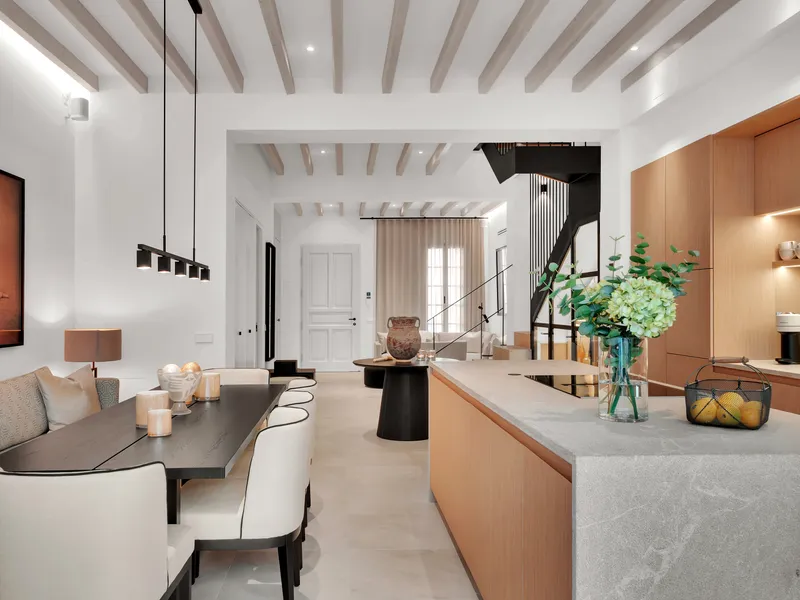 Restored townhouse with patio and roof terrace in Santa Catalina — photo 10