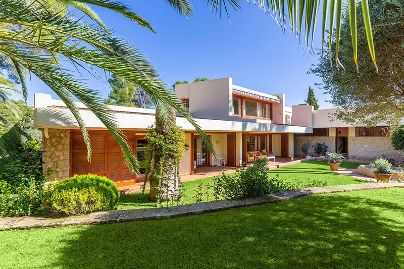 Exclusive villa in an excellent location directly on the golf course — photo 3