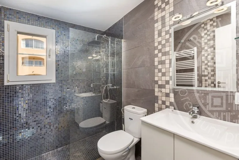 260707 – Exclusive Penthouse with Panoramic Sea & Marina Views — photo 12
