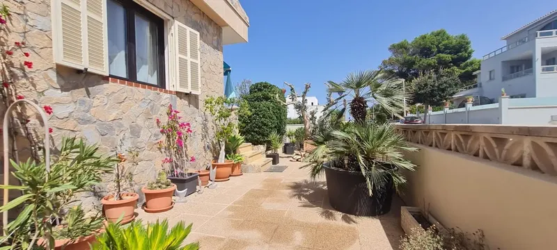 Discover this magnificent chalet renovated in 2022 located in the coveted area of Son Serra de Marina, in Santa Margalida. With a surface — photo 7
