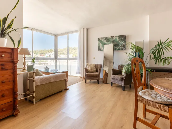 Apartment with Panoramic Views in El Terreno — photo 1