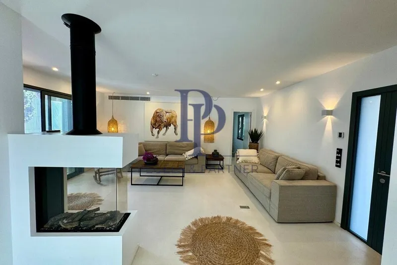 Top renovated house with rental license near the beach — photo 2