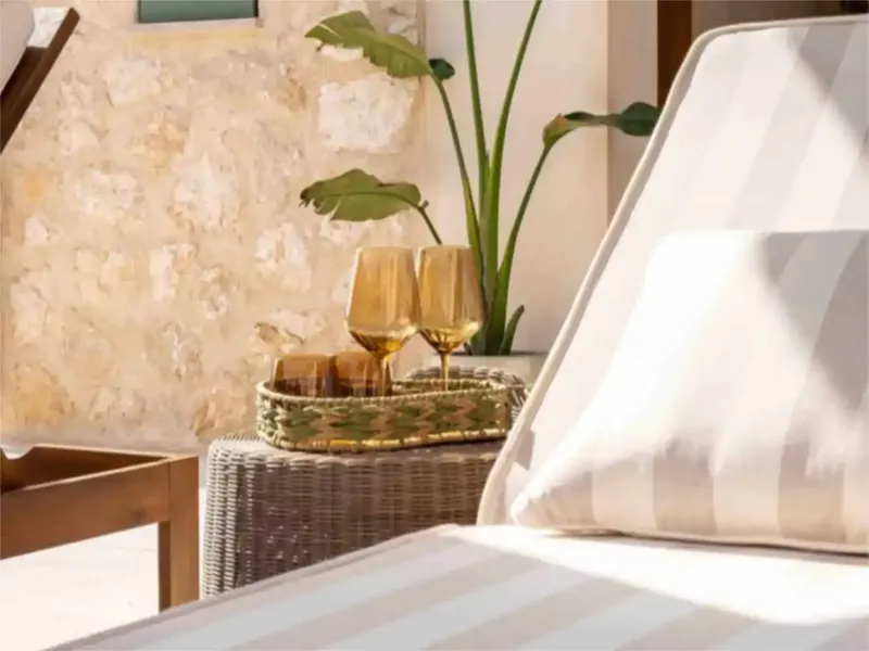 Discover this spectacular luxury villa located in a privileged setting near Santanyí. It sits on a 14,800 m² plot. This property perfectly c — photo 7