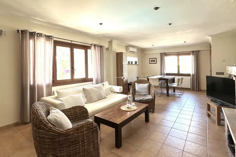 Charming house in a peaceful setting in El Toro — photo 9