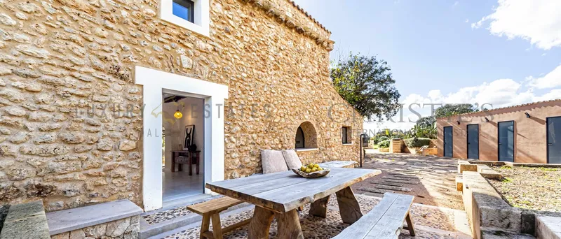 Historic renovated finca with pool in Llubí in the heart of Mallorca — photo 3