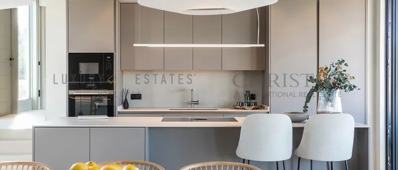 Modern luxury villa in Son Gual featuring sustainable timber construction — photo 10