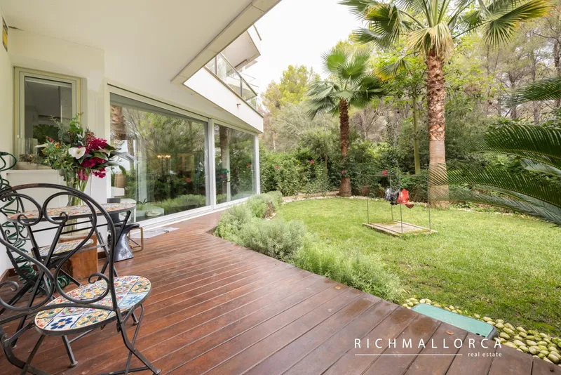 Ground floor apartment with private garden for sale in Sol de Mallorca — photo 1