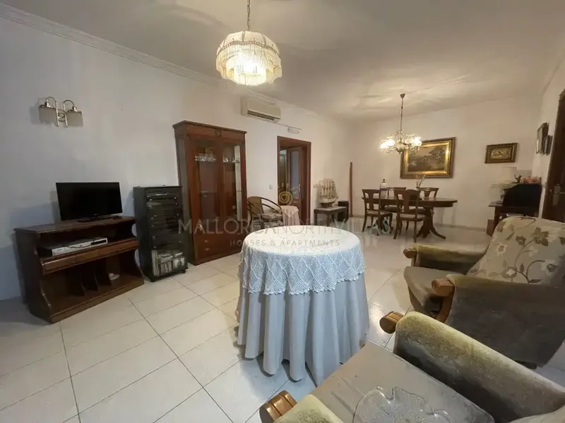 Located in the center of the charming village of Caimari, this two-story Mallorcan house offers character, space and many possibilities. — photo 9