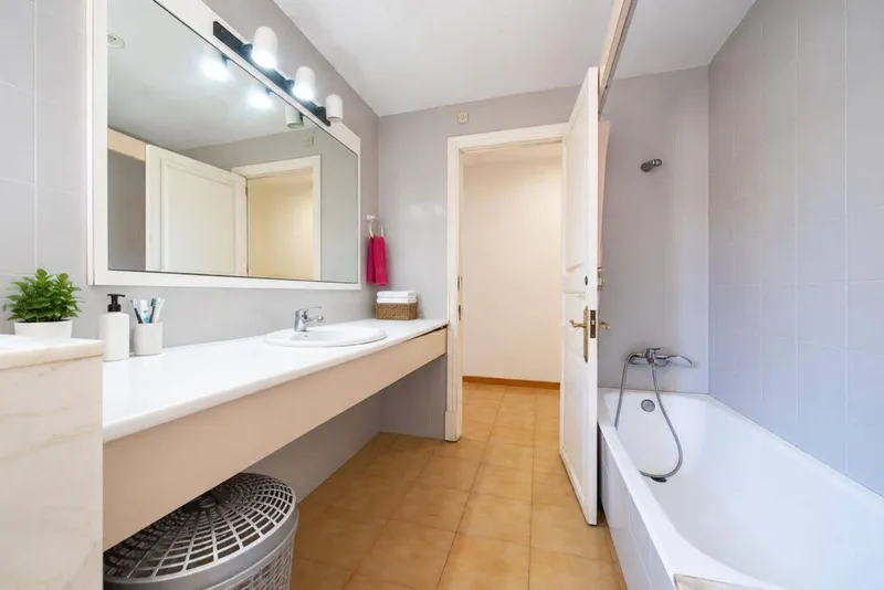 Apartment in Palma de Mallorca, Province of Balearic Islands — photo 11