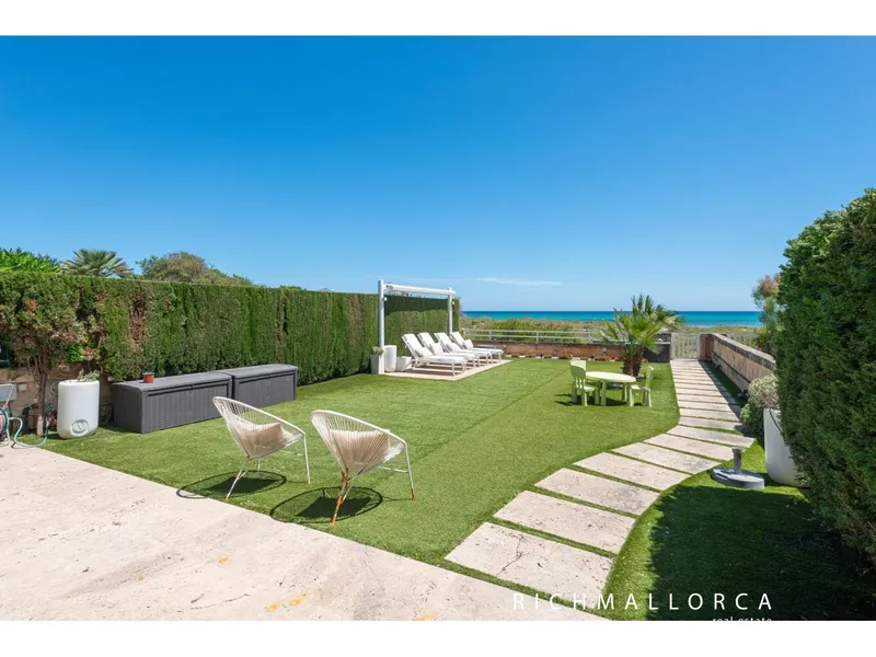 Beachfront Bungalow in Playa de Muro — photo 9