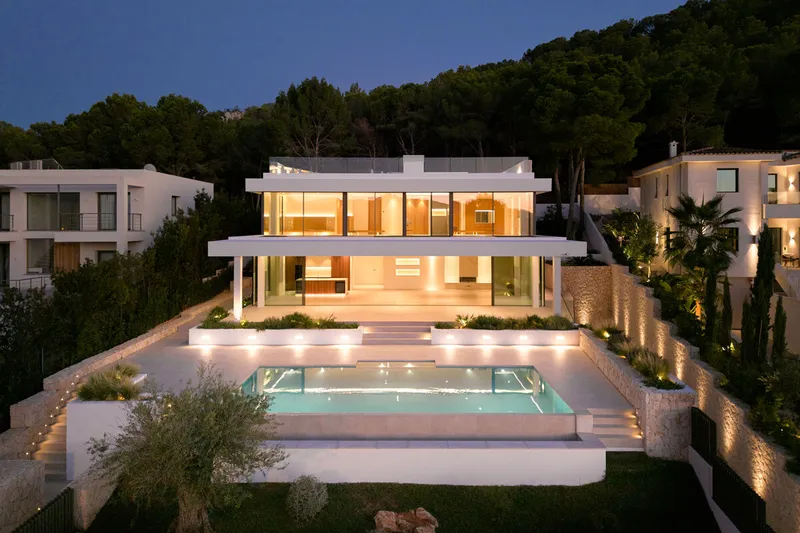 Fantastic newly built villa with unique panoramic sea and mountain views in Santa Ponsa - Marcel Remus Real Estate — photo 1