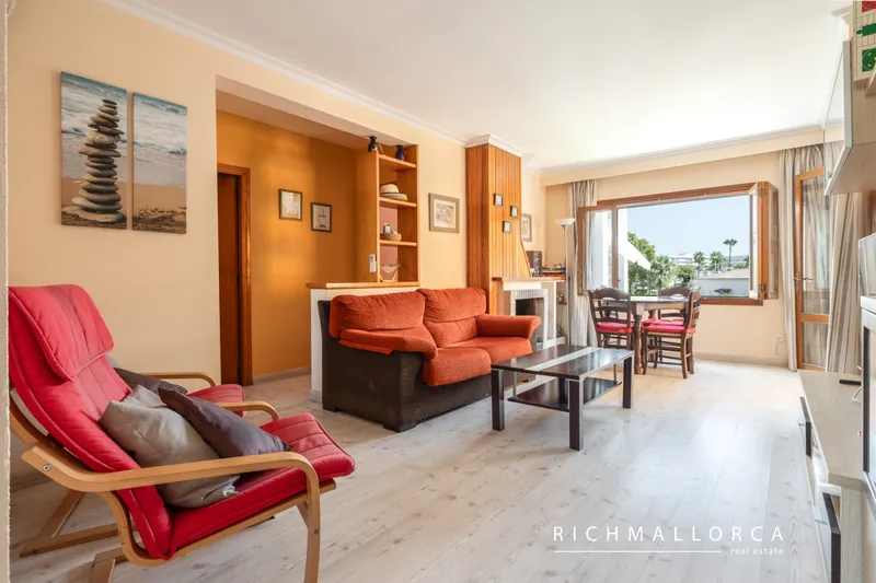 Apartment by the Sea with Terrace and Views in Port d’Alcúdia — photo 3