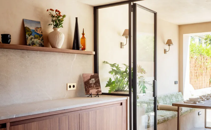 Spectacular Townhouse with Garden and Pool — photo 11