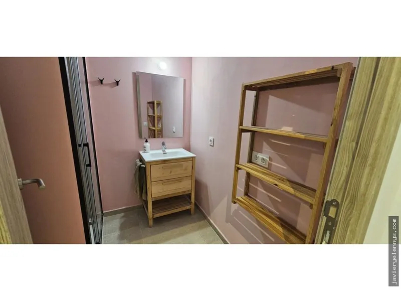 Rental of semi-detached house in Calle de la Pau — photo 3