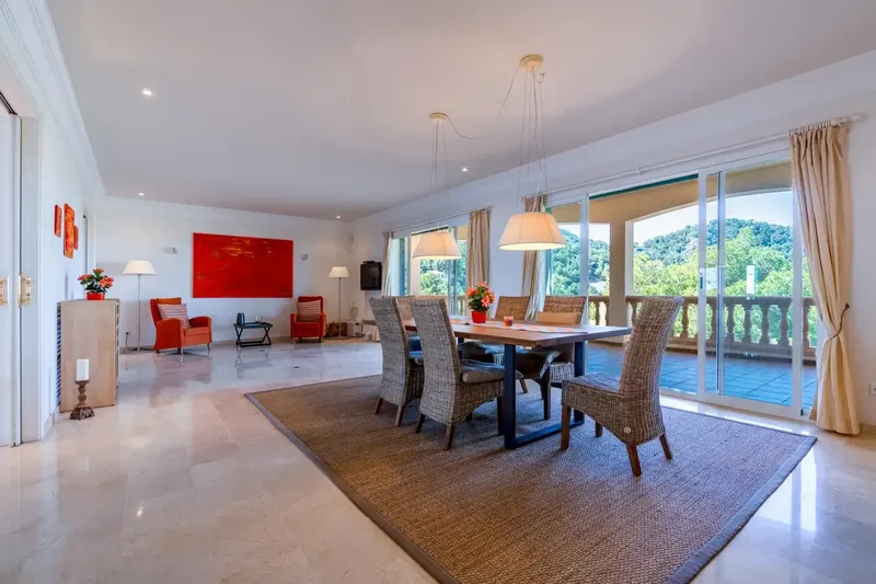 Sea views, nature and privacy: all combined in an exceptional villa in Canyamel. — photo 6