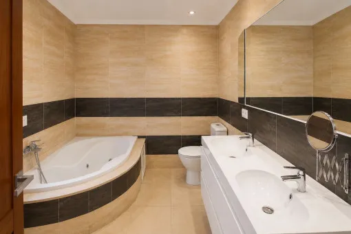 Santanyi, Modern penthouse apartment in Santanyí – centrally located, contemporary and with stunning views — photo 11