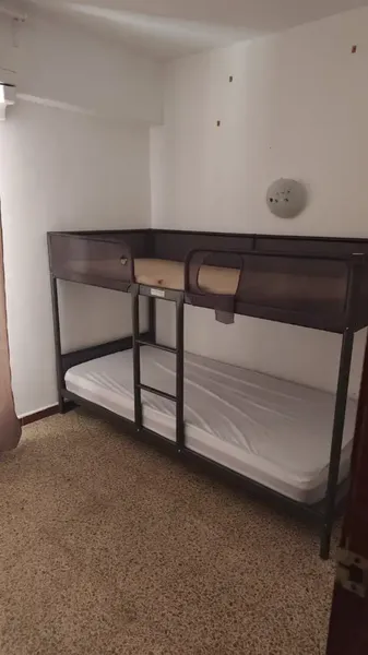 4th floor apartment without lift, very good staircase, 4 bedrooms, bathroom, living-dining room with balcony, clear views, large kitchen with gallery — photo 8