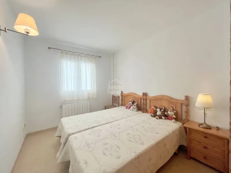 Impecable y soleado apartamento en primera planta, situado muy cerca de la playa de Cala Bona, del bonito puerto pesquero de la zona, así co — photo 9