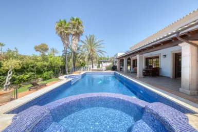 Villa Palmanova – Mediterranean Luxury Just Steps from the Beach — photo 1