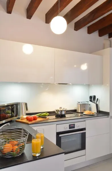 Temporary Professional Rental - Boutique Loft Plaza Mayor 2 Bedrooms — photo 11
