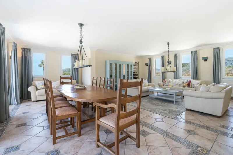 Impressive rustic estate 300 m from the sea, with spectacular views of Alcudia Bay and mountains, with approx. 14,280 m2 of land — photo 7