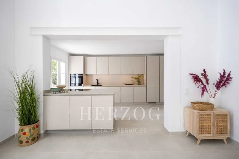 Renovated villa with ocean views and a pool in Nova Santa Ponsa — photo 5