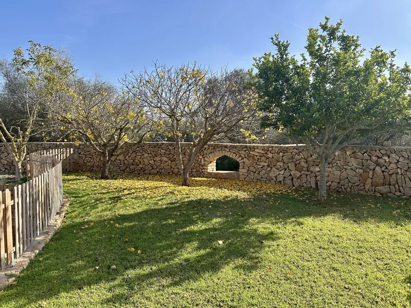 Impressive finca with holiday rental license near Llucmajor — photo 8