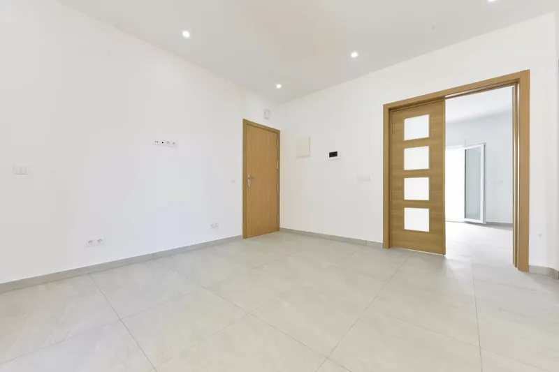 Fully renovated apartment with private terrace in Manacor — photo 10