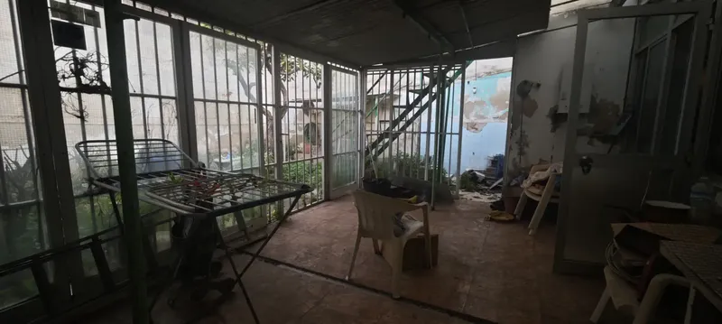 Calle Regal, ground floor with high ceilings to renovate for sale. The property has 72 built square meters, distributed in a large entrance, hall — photo 7