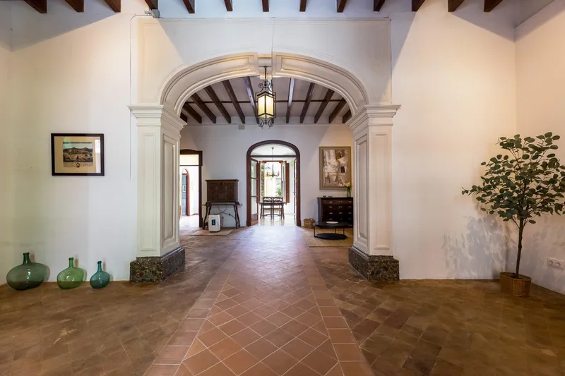 Luxury Villa — photo 2