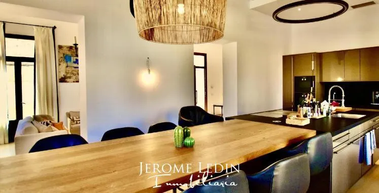 Unique design townhouse in Ses Salines — photo 3