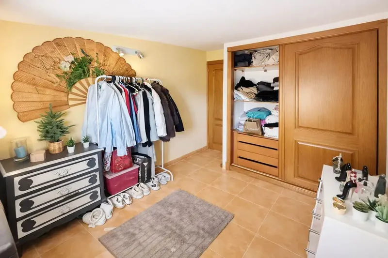 House in Mallorca offers this exclusive duplex of 198 m2 built, distributed over two floors, completely exterior, very bright and with — photo 6