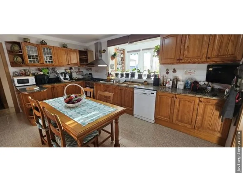 Apartment for sale on Calle d'en Bennàsser — photo 3
