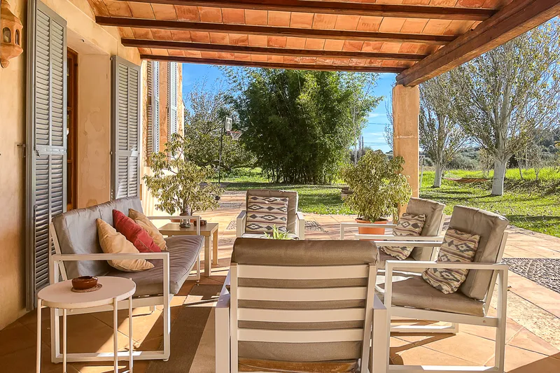 Timeless Elegance: Renovated 19th-Century Mill as a Living Paradise with Pool and Studio — photo 1