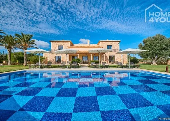 Detached house in Cales de Mallorca, Manacor — photo 1