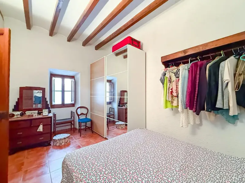 Discover this charming village house in the heart of Binissalem, combining the essence of Mallorcan rustic style with modern comforts — photo 8