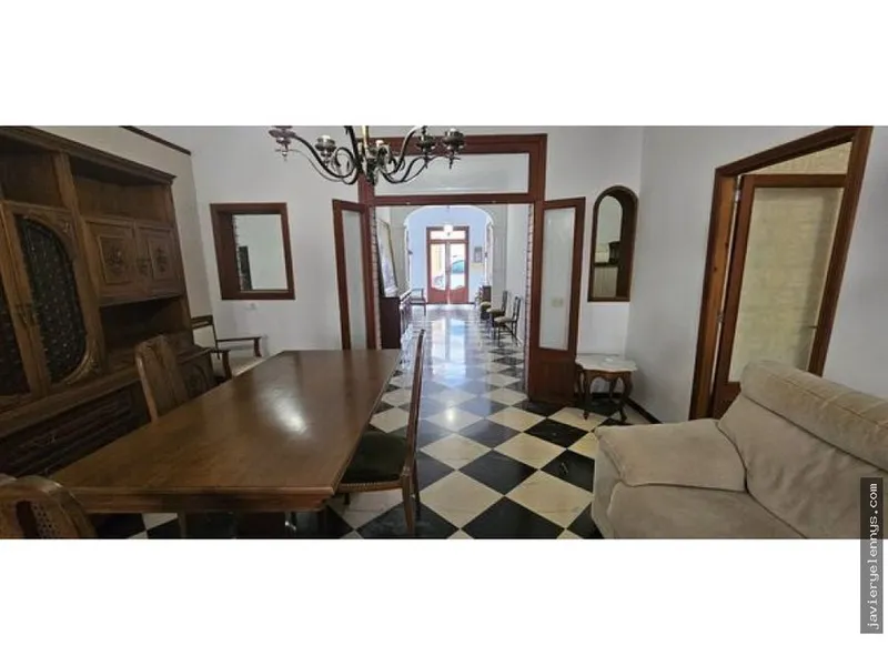 Semi-detached house for sale on Calle d'En Miquel Amer — photo 1