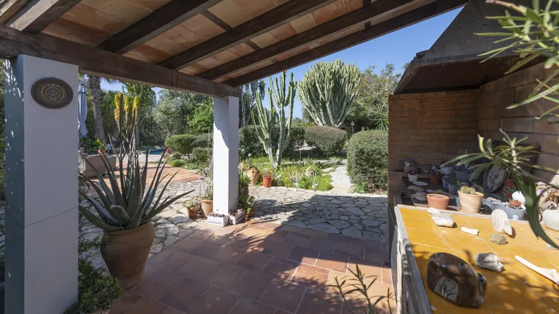 Sold! Charming house for sale in Cala Blava, Bellavista, with a pool and garden — photo 9