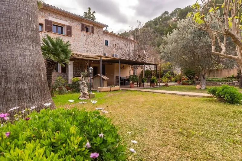 Charming natural stone finca in Sóller completely renovated in rustic style, offers wonderful mountain views — photo 5