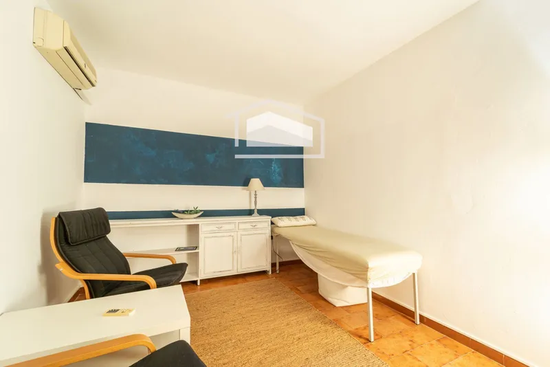 Townhouse in Ses Salines, with 126 m2, 4 bedrooms, 1 bathroom and storage room. — photo 9