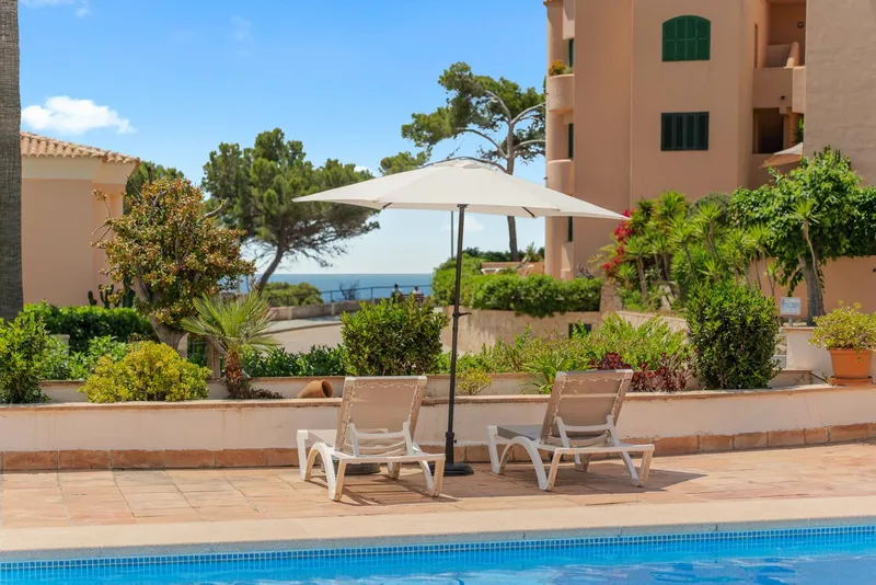 Spacious and Comfortable Double Apartment in Camp de Mar — photo 2
