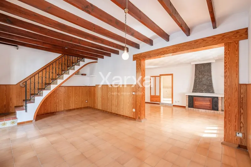 Unique opportunity in S'Arracó: charming villa to renovate — photo 4