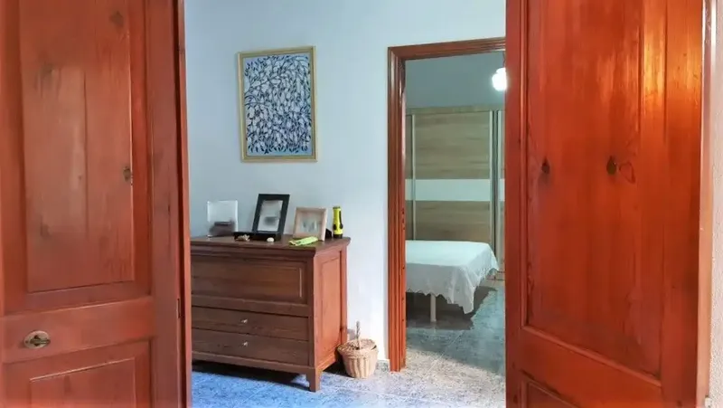 Discover this impressive 229 m² stone house, located on a quiet street in the center of Sóller. Renovated and in perfect condition, — photo 10
