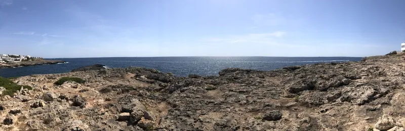 Plot of approximately 1,000m2 on the seafront in Cala D'Or — photo 1